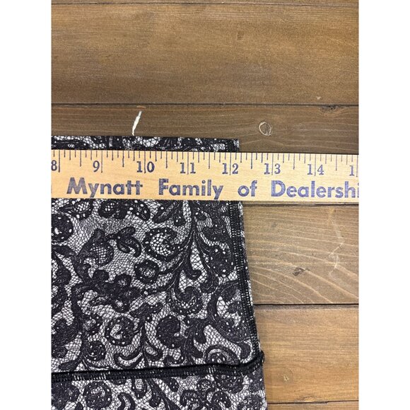 Lululemon Womens High-Waisted Patterned Leggings Size 6 Black & White - Picture 7 of 7